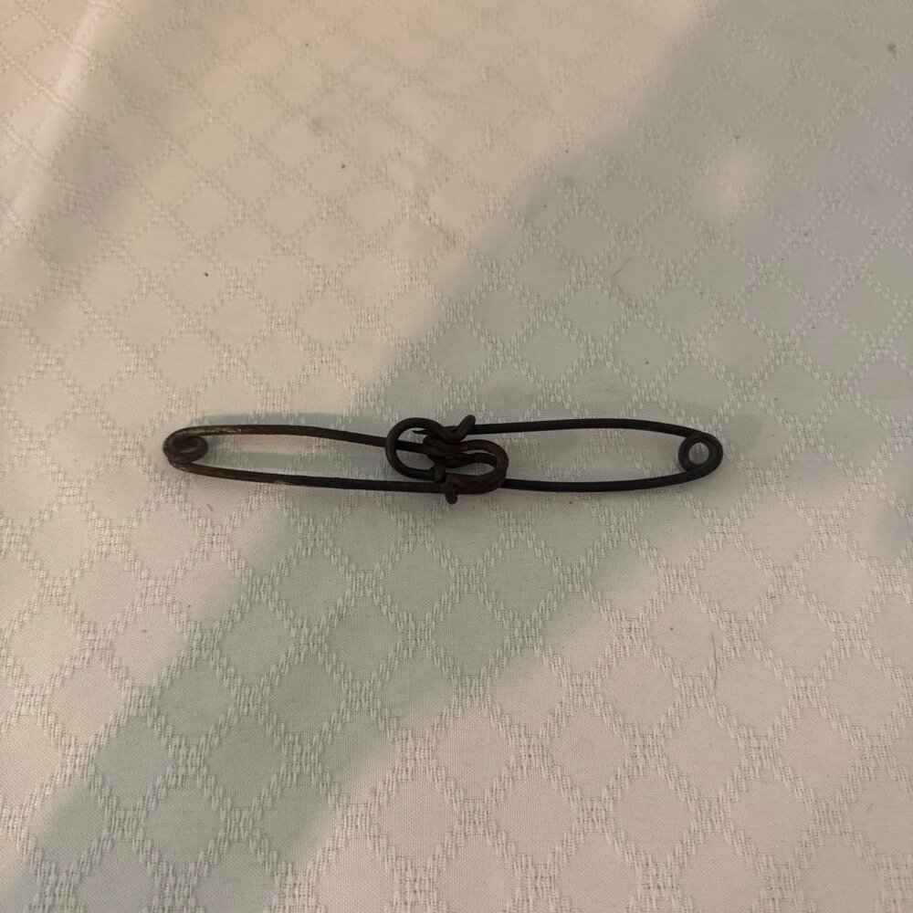 Rare Vintage Metal Pin